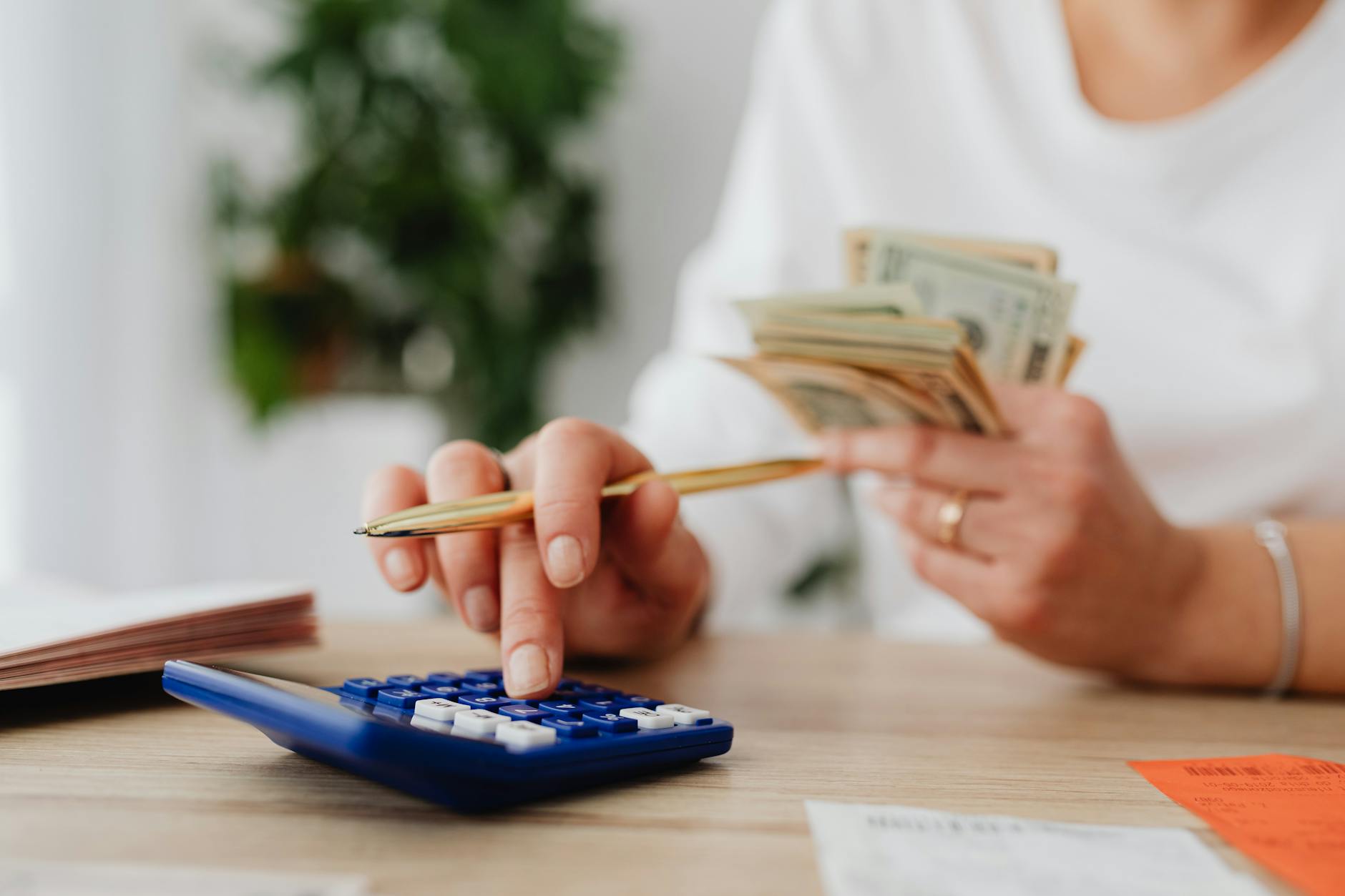 The 70/20/10 Wealth Building Budget: How to Allocate Income for Maximum Growth