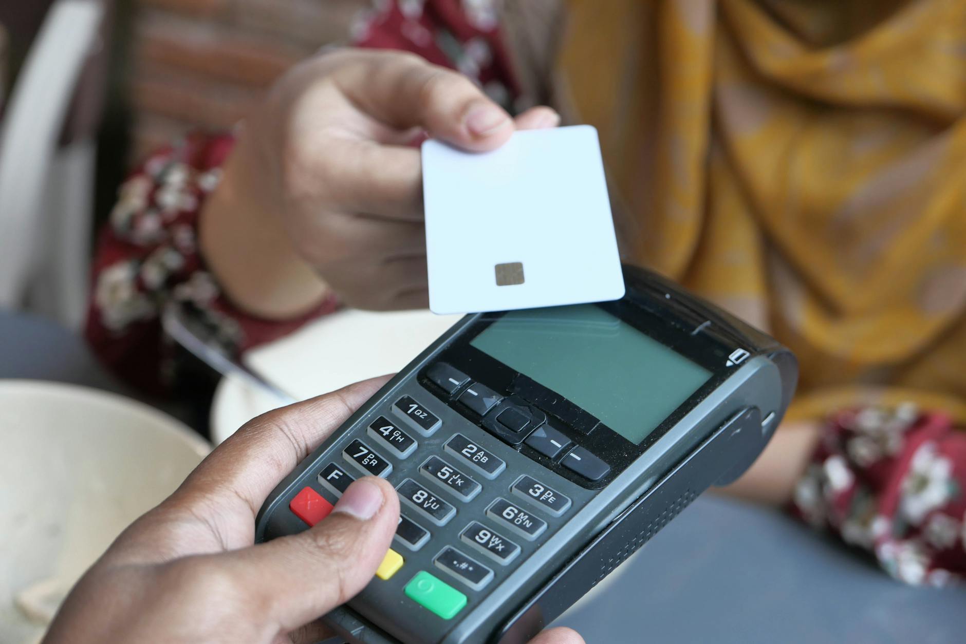 Best Cash Back Credit Cards for Maximizing Net Worth in 2026: Earn $800-$1,500 Annually