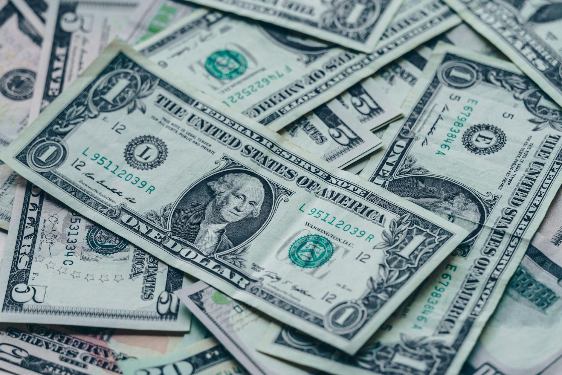 How to Reach $100K Net Worth Before 30: Month-by-Month Action Plan