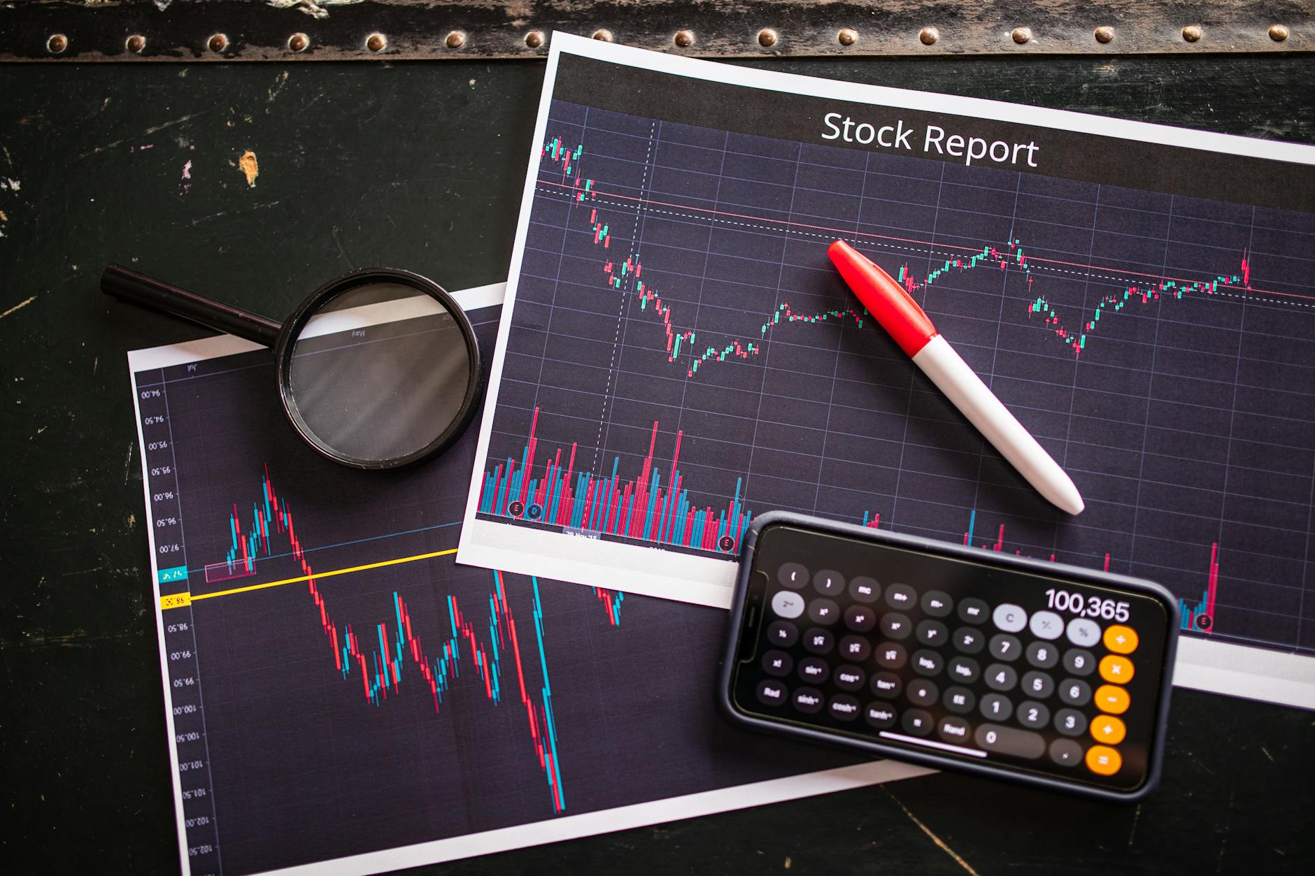 Should You Pay Off Student Loans or Invest? A Data-Driven Calculator