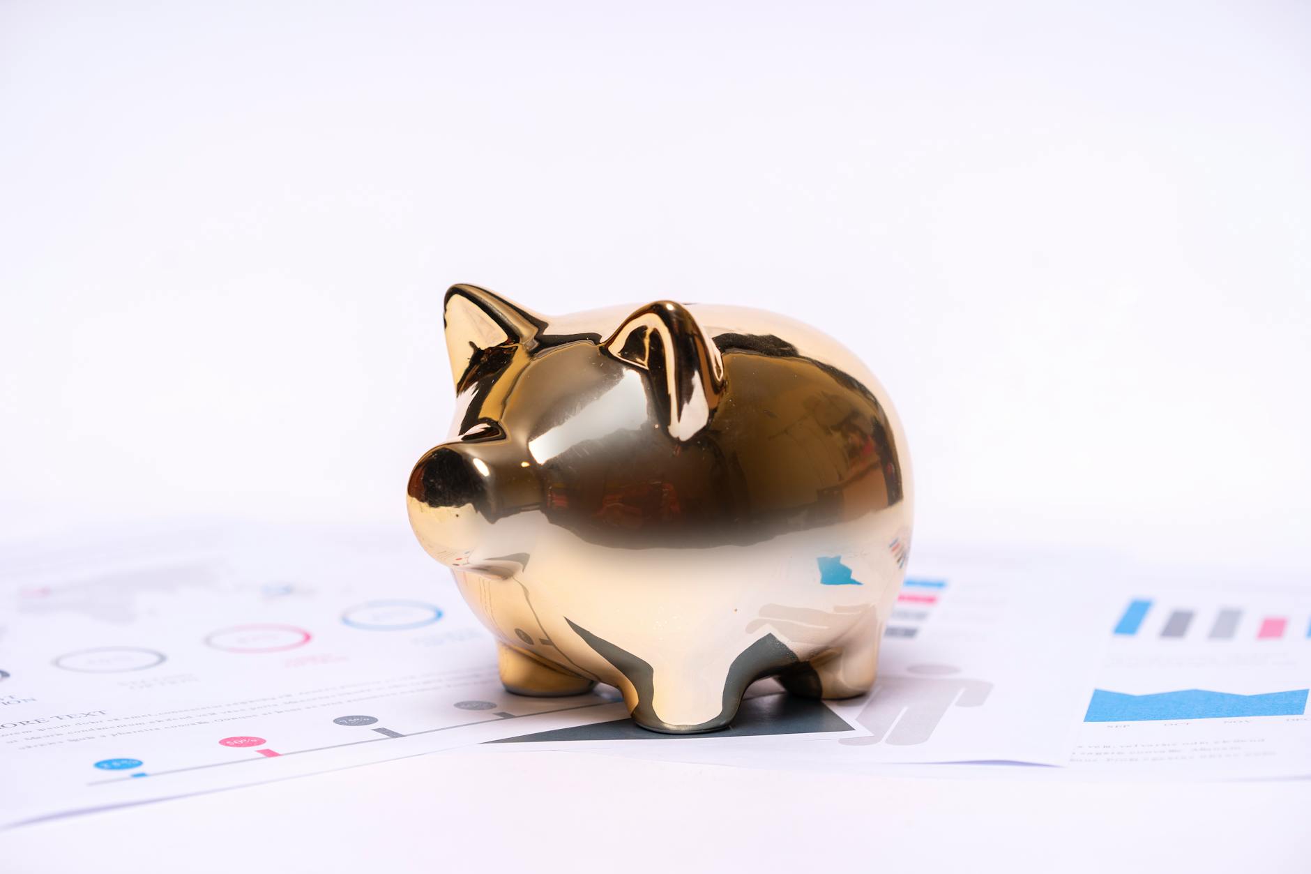 Roth IRA vs Traditional IRA: Which Should Millennials Choose in 2026?