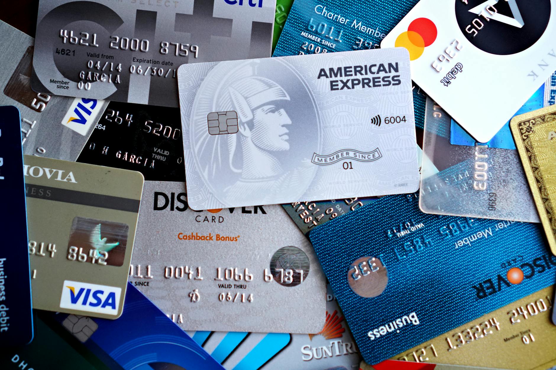 Top Flat-Rate Cash Back Cards: Best for Simplicity (2-2.5% Everything)